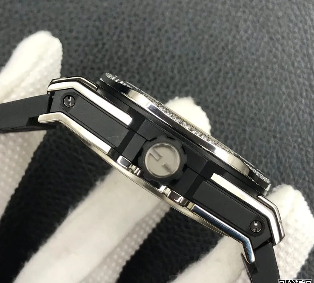Hublot Big Bang 415.NX.1112.VR.1704.MXM17 WWF Factory 1:1 Best Edition Replica Watch Black Strap